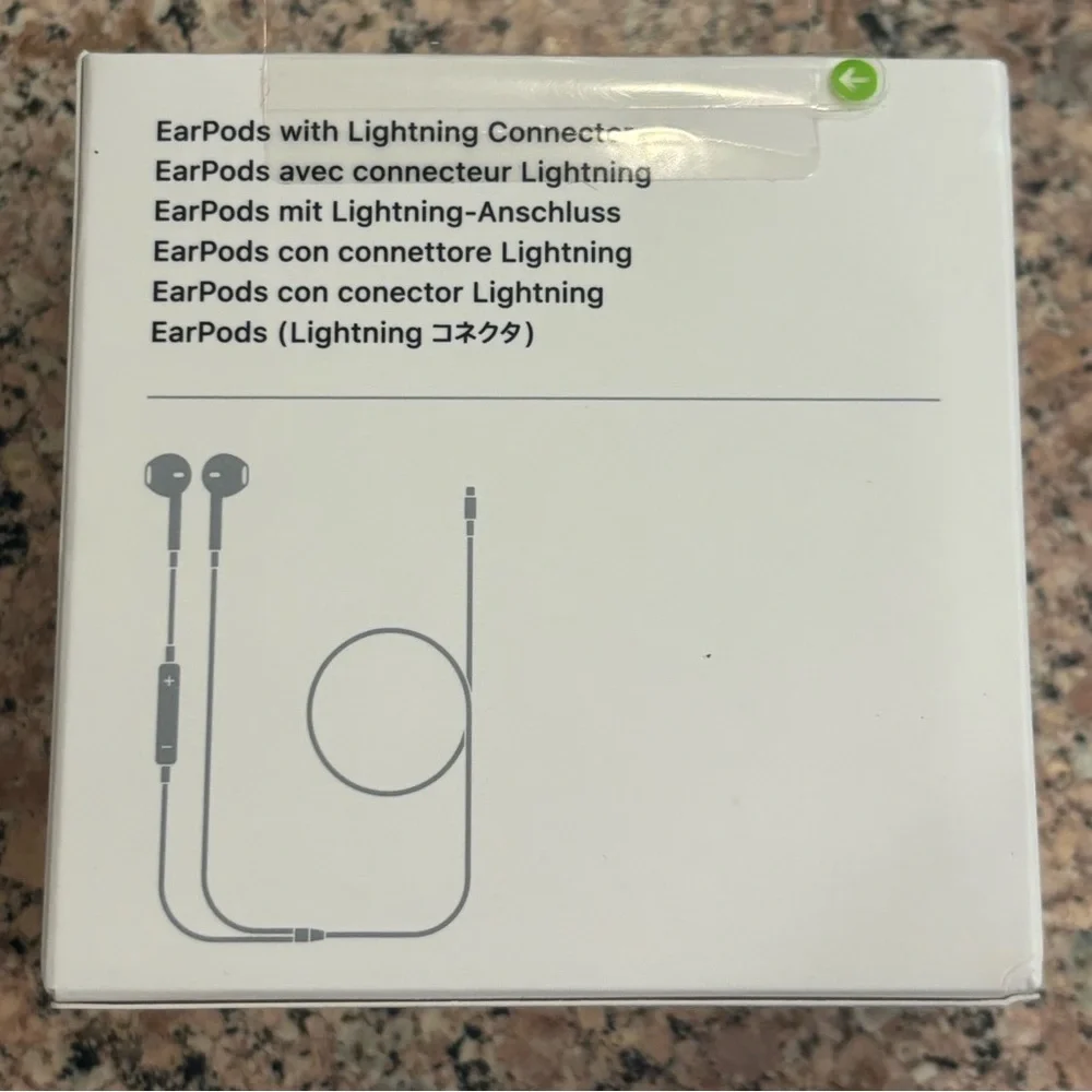 Apple Earpods with Lightening Connector